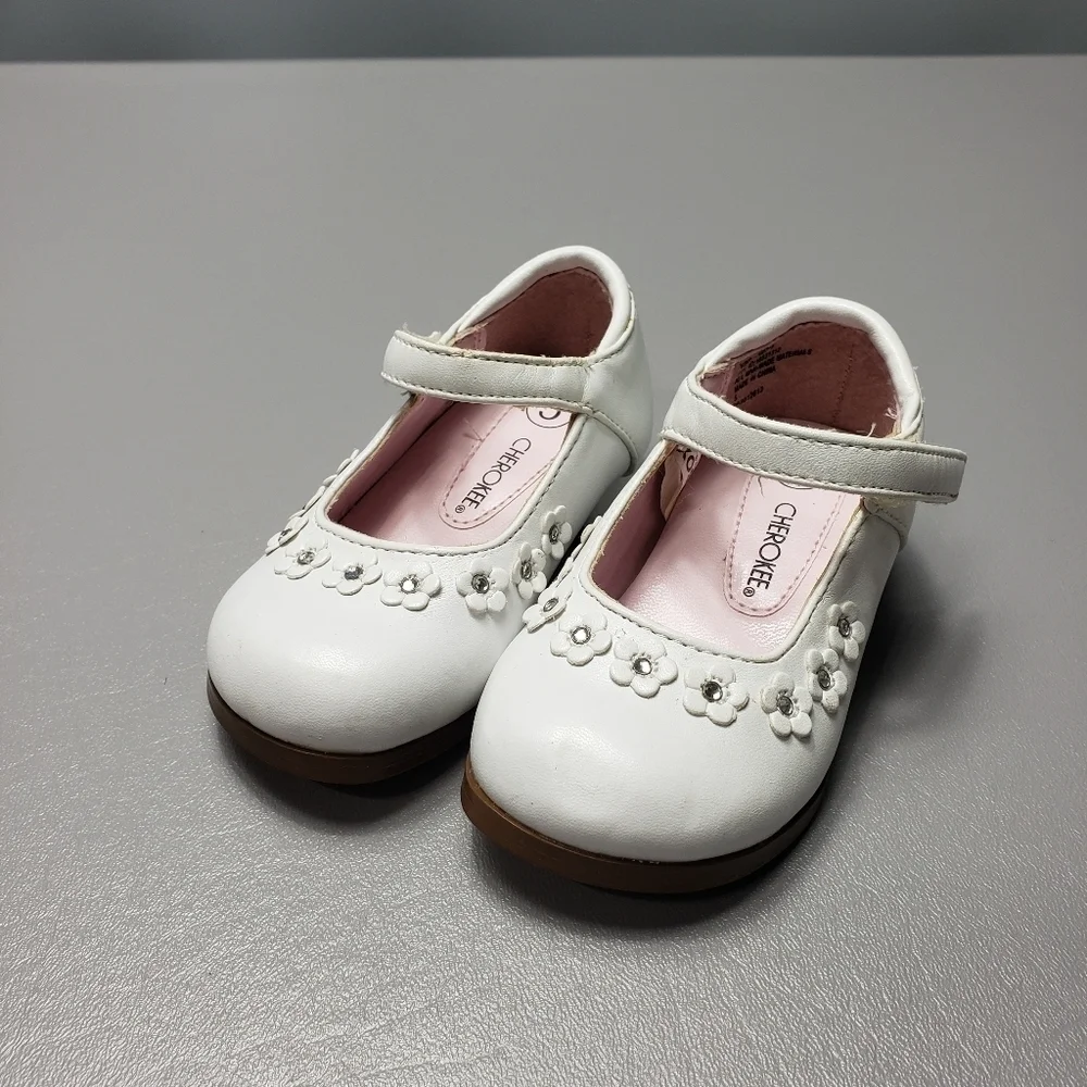 toddler baby girls Cherokee white flower shoes size 5